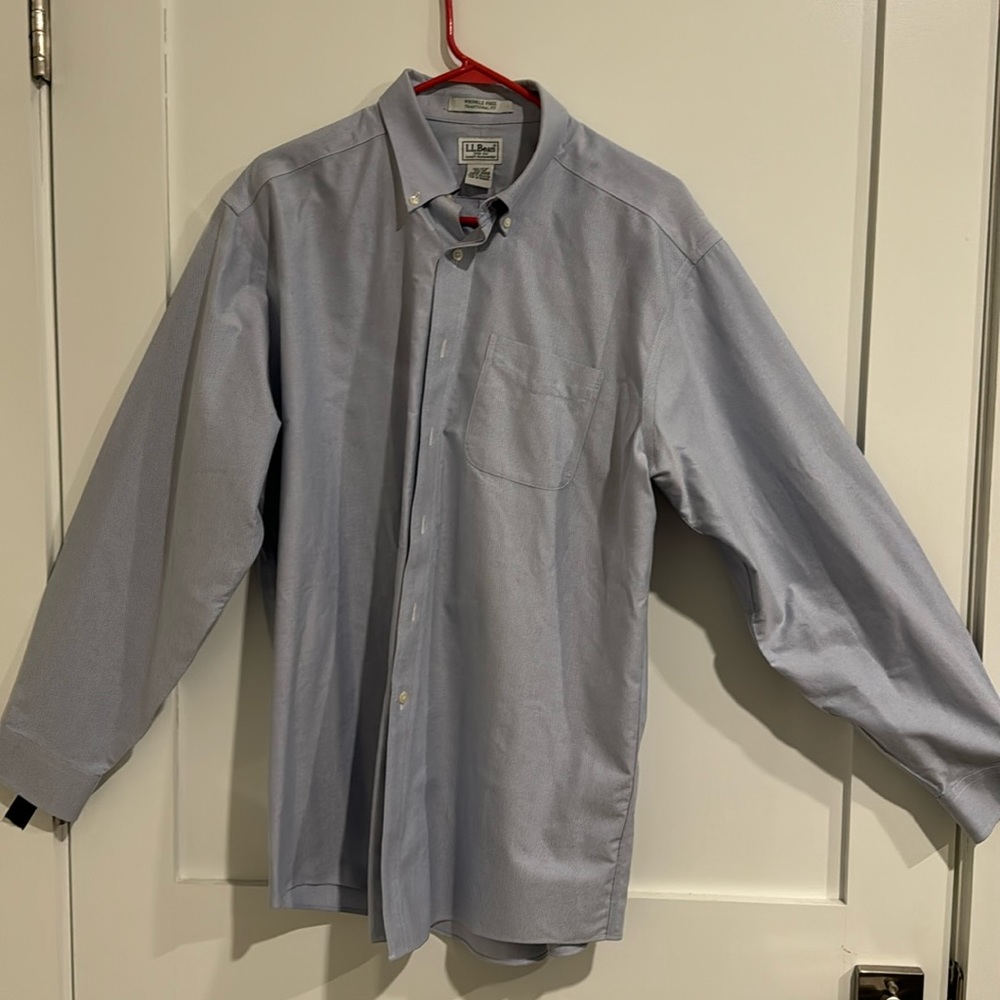 L.L. Bean Men’s Dress Button Down Shirt - Light Blue - Wrinkle Free Material